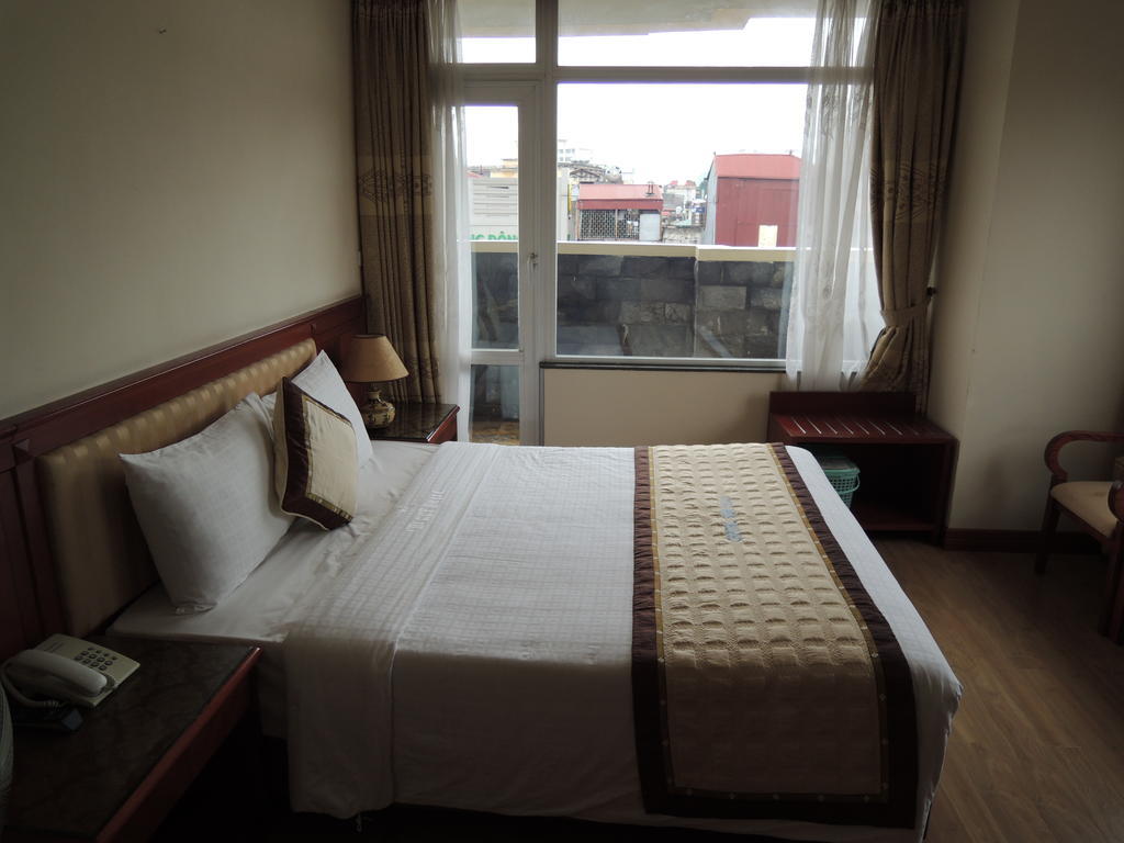 Satel Hotel ハノイ 部屋 写真